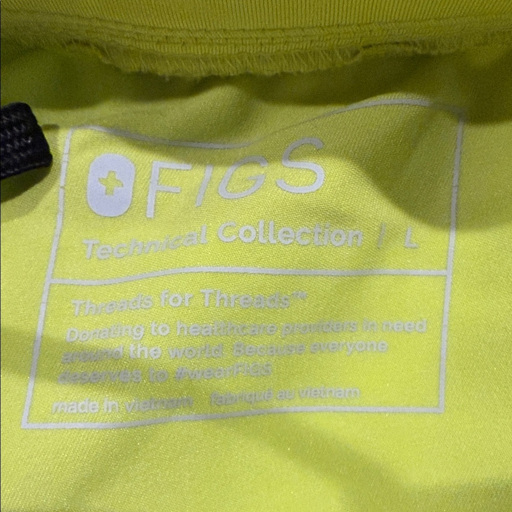 Neon Lime Figs Scrub Set - Picture 4 of 4